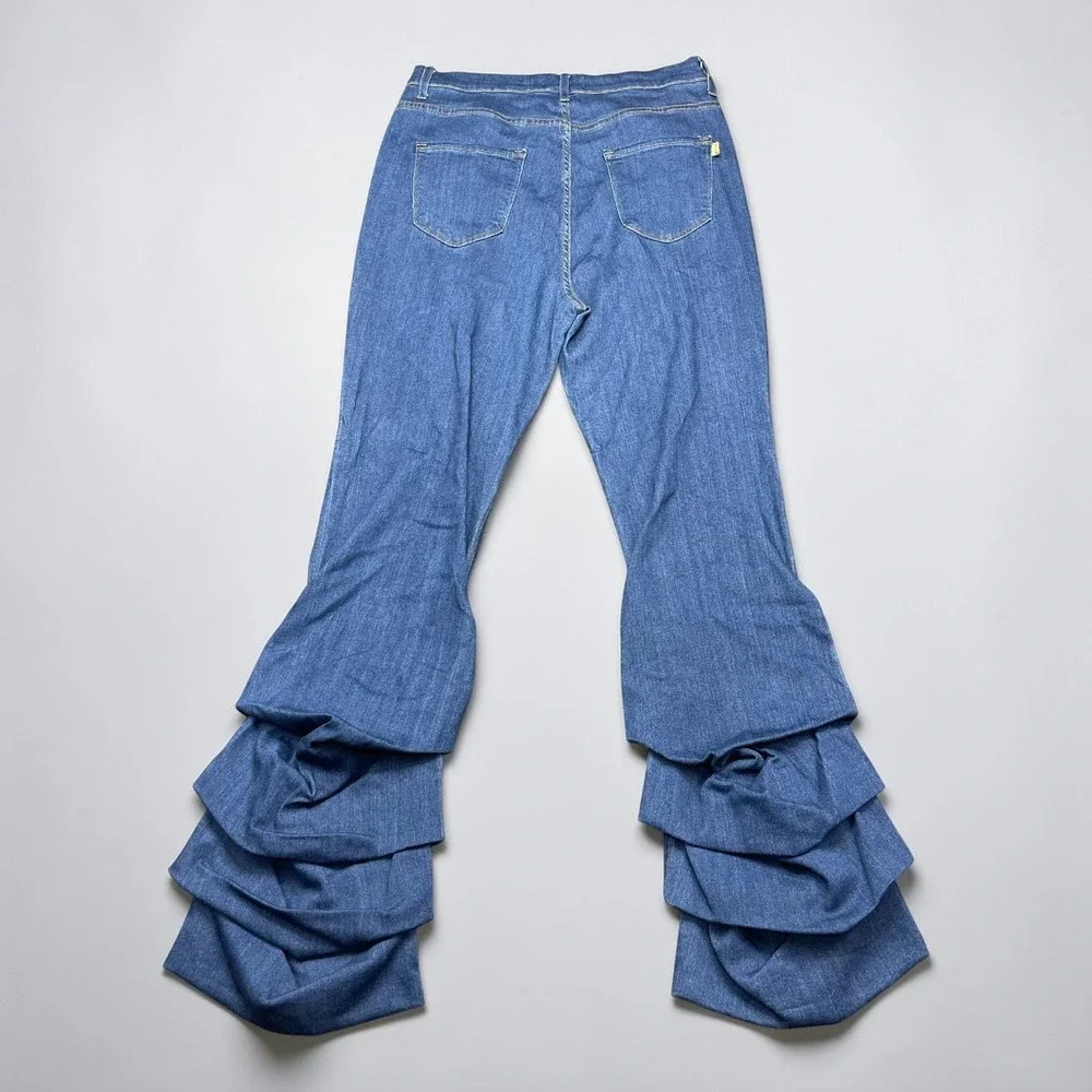 NEW Vibrant MIU Womens 2X Ruffle Tiered Flare Jeans High Rise Blue Denim W32xL33 - Picture 3 of 10